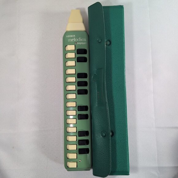 1958 Hohner Melodica Soprano Instrument Original Case Germany Green CLEAN TESTED - Picture 1 of 16